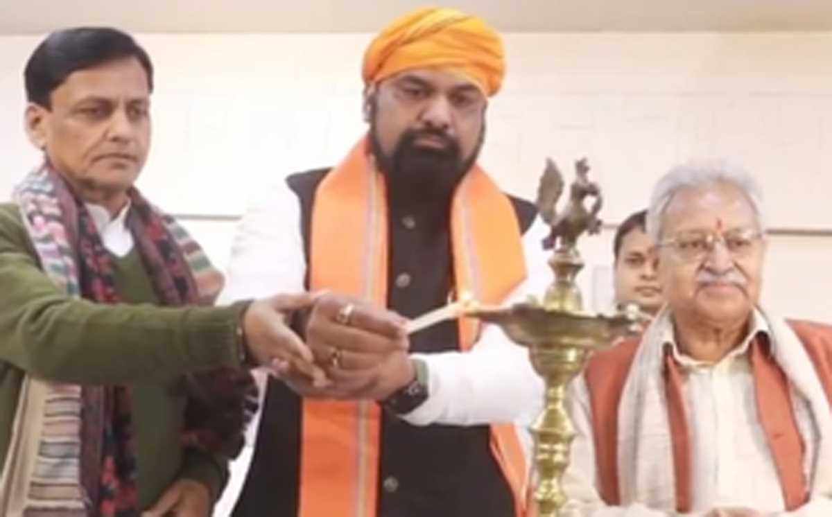 जदयू के नेता दिल्ली की बैठकों में व्यस्त, भाजपा ने बुलाई बड़ी मीटिंग जदयू के नेता दिल्ली की बैठकों में व्यस्त, भाजपा ने बुलाई बड़ी मीटिंग